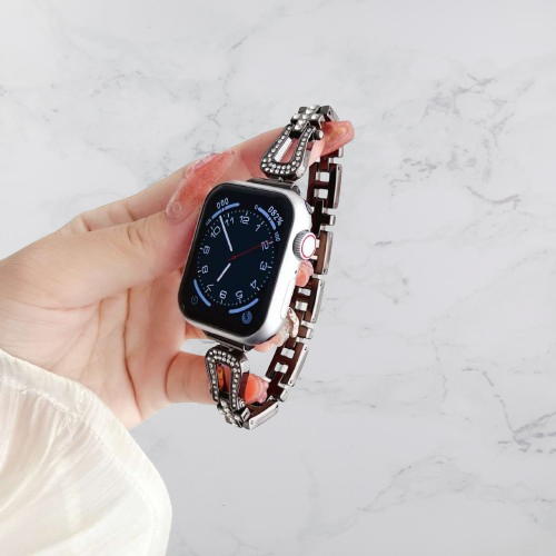 Williane Skiva Diamond horseshoe buckle Apple Watch Strap