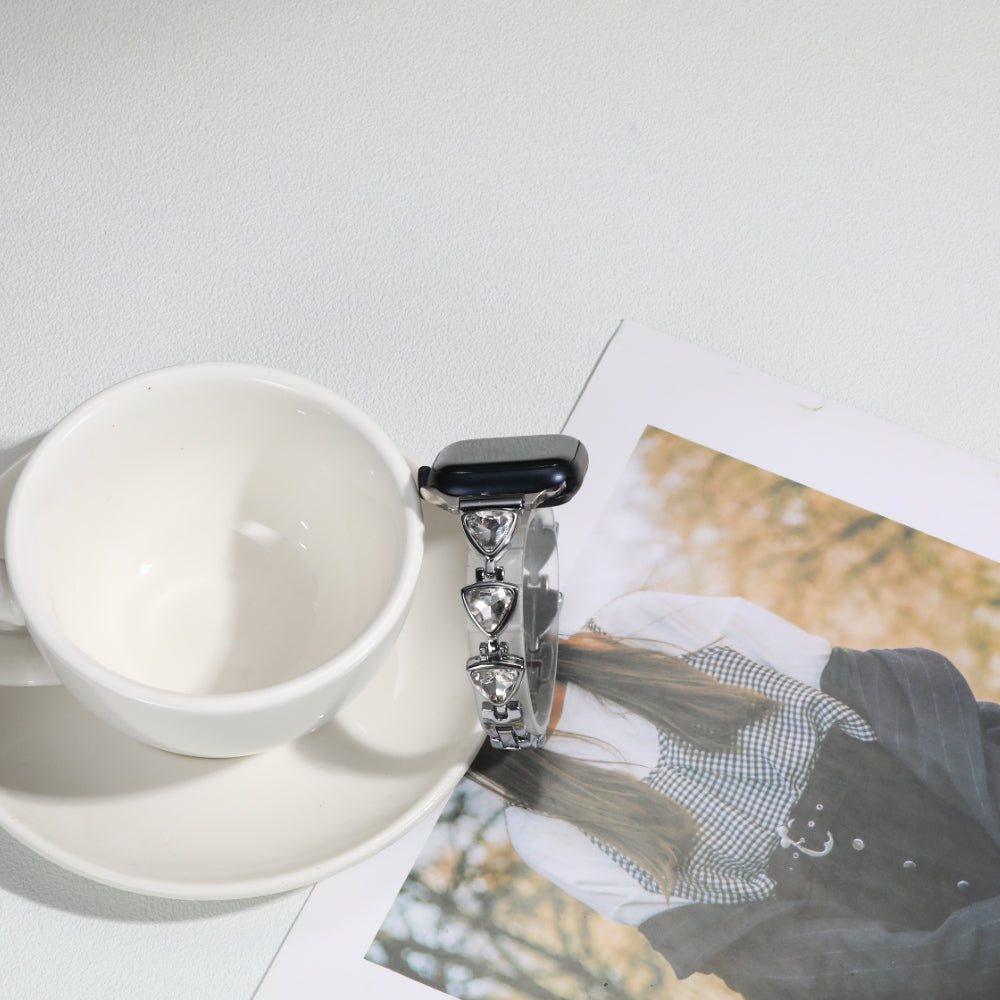 Williane Skiva Triangular Diamond Apple Watch Strap