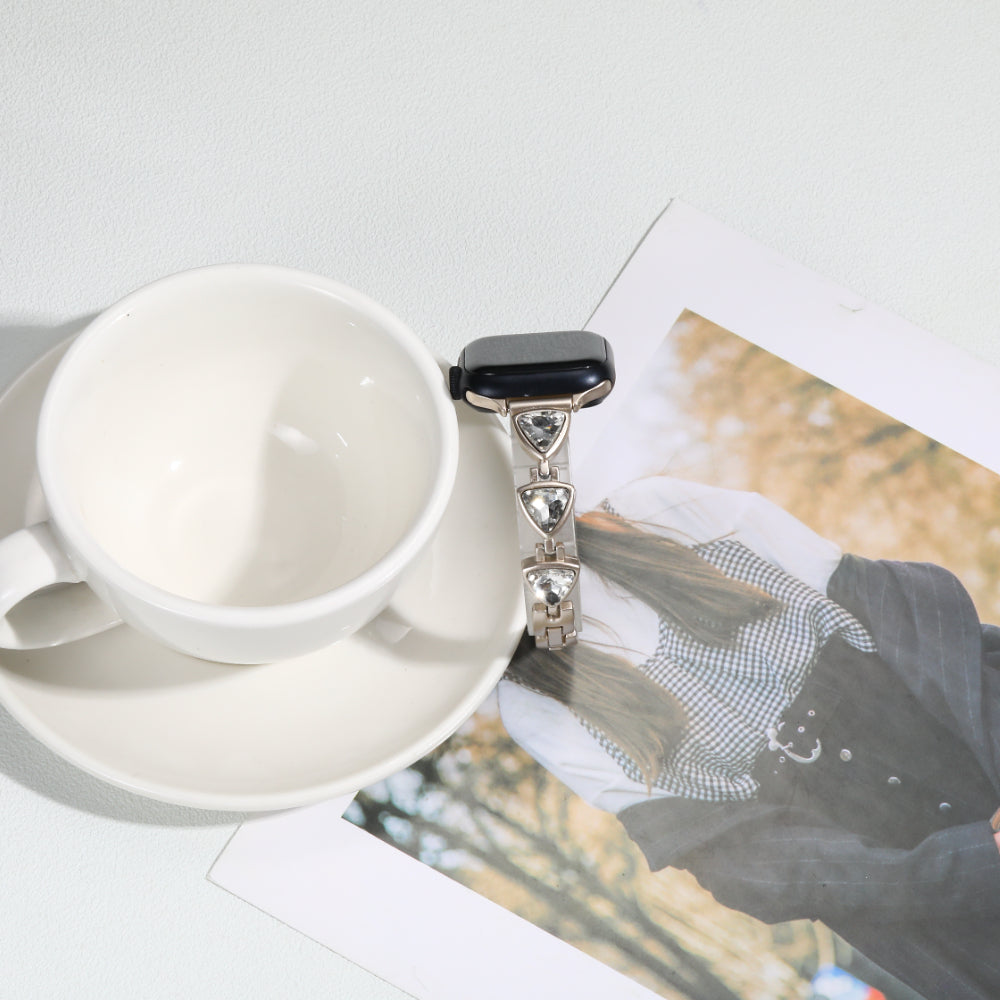 Williane Skiva Triangular Diamond Apple Watch Strap