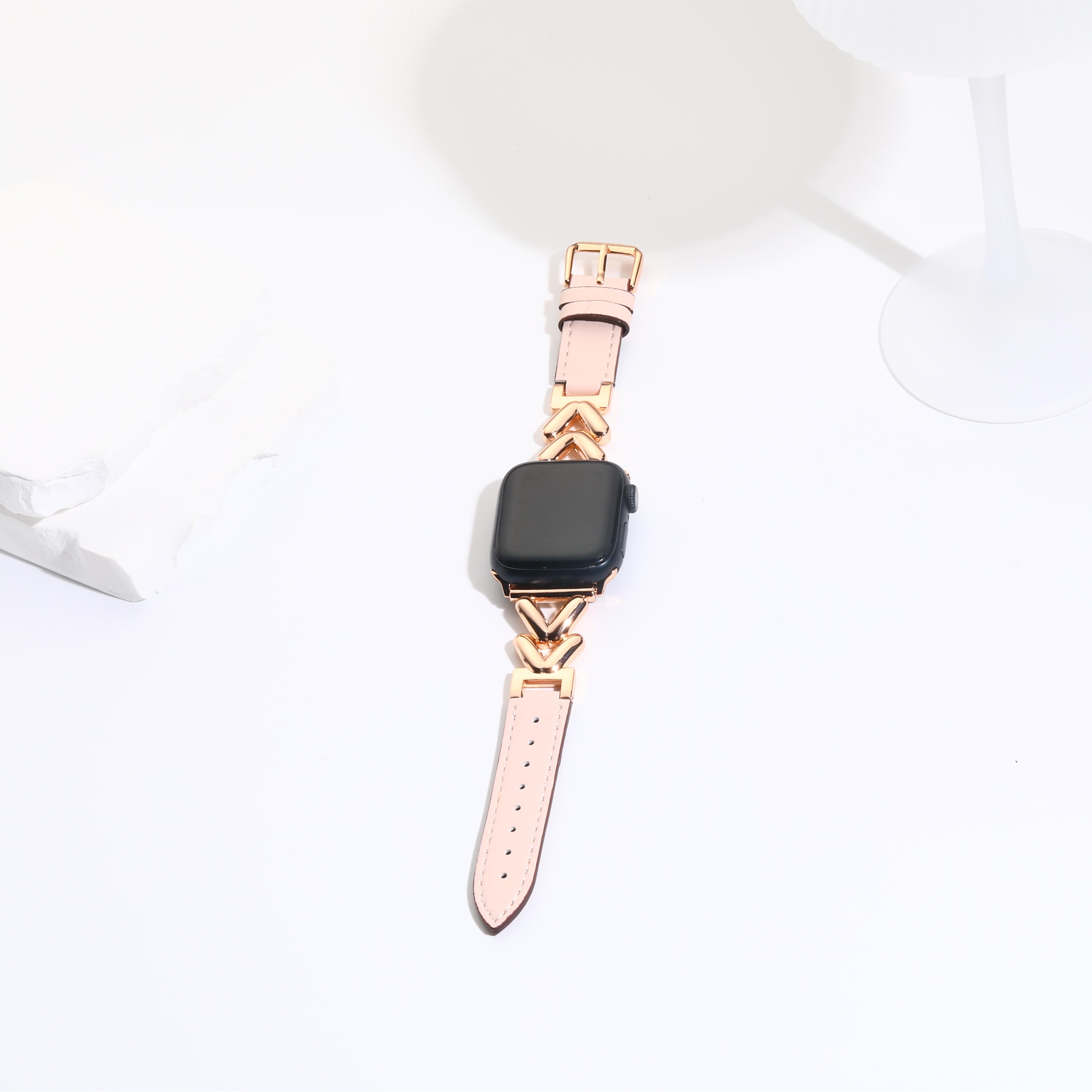 Williane Skiva Belt Love Chain Apple Watch Strap