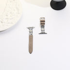 Williane Skiva Leather Clover Strap Elegant Metal Apple Watch Strap